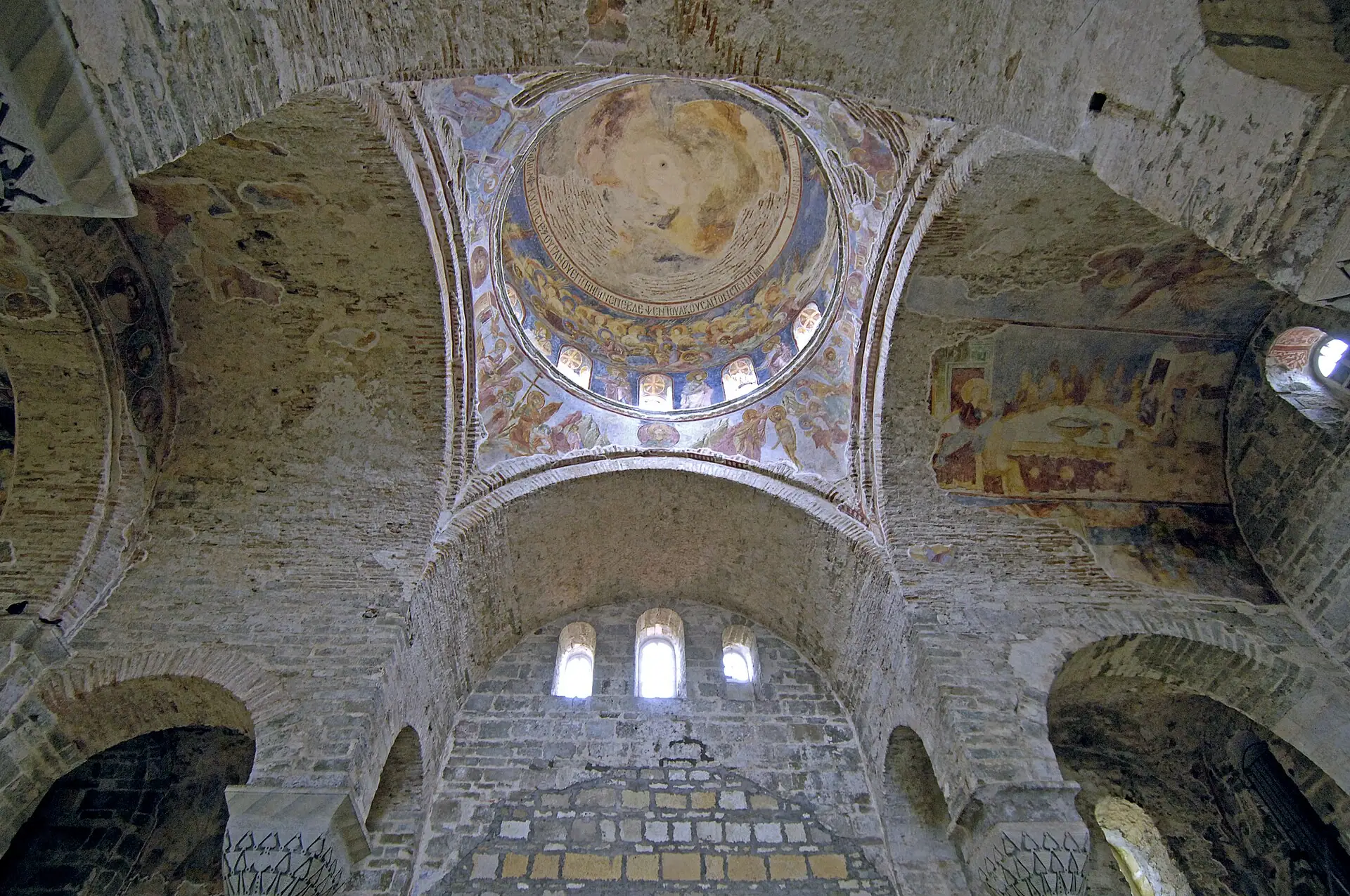 Interior of Hagia Sophia, Trabzon (frescoed dome)
